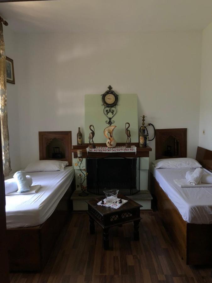 Villa Παραδοσιακο Σπιτι Με Θεα Kissos  Exterior foto